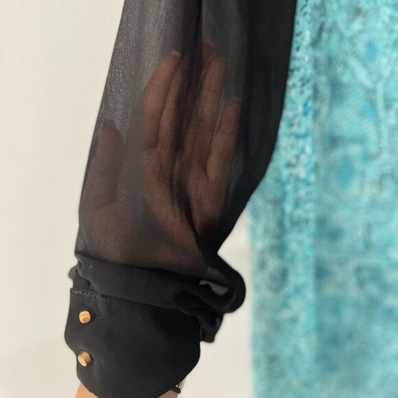 BCBG Button Up Blouse Top Women'sSheer Long Sleeve, Size Medium - Picture 5 of 7